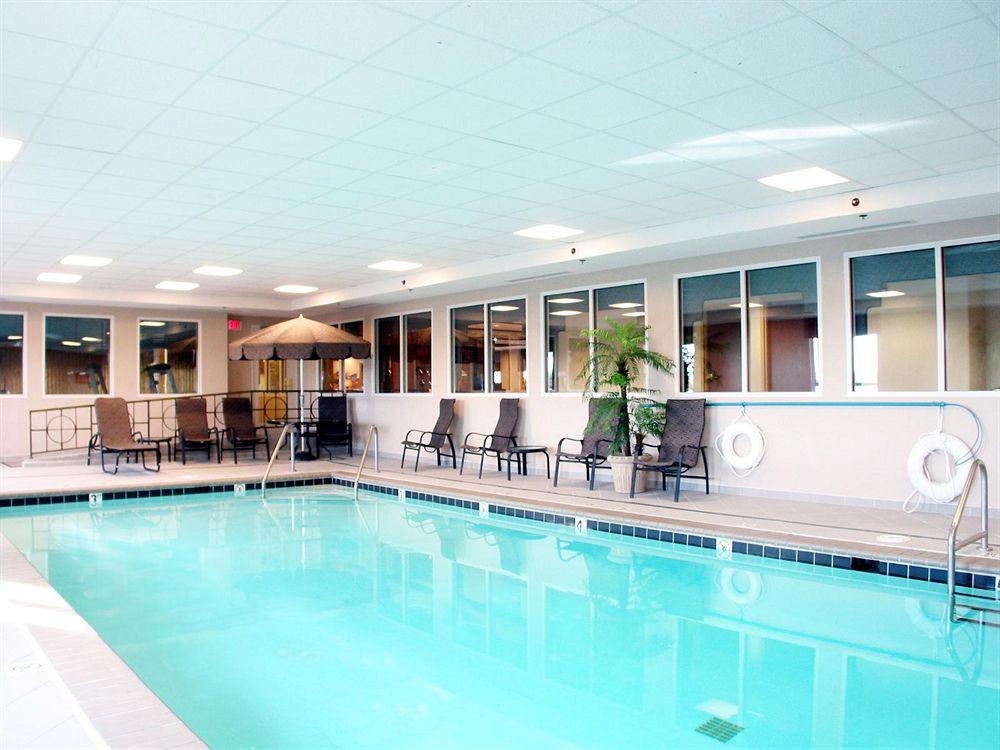 Holiday Inn Express Hotel & Suites Greenwood Eksteriør bilde
