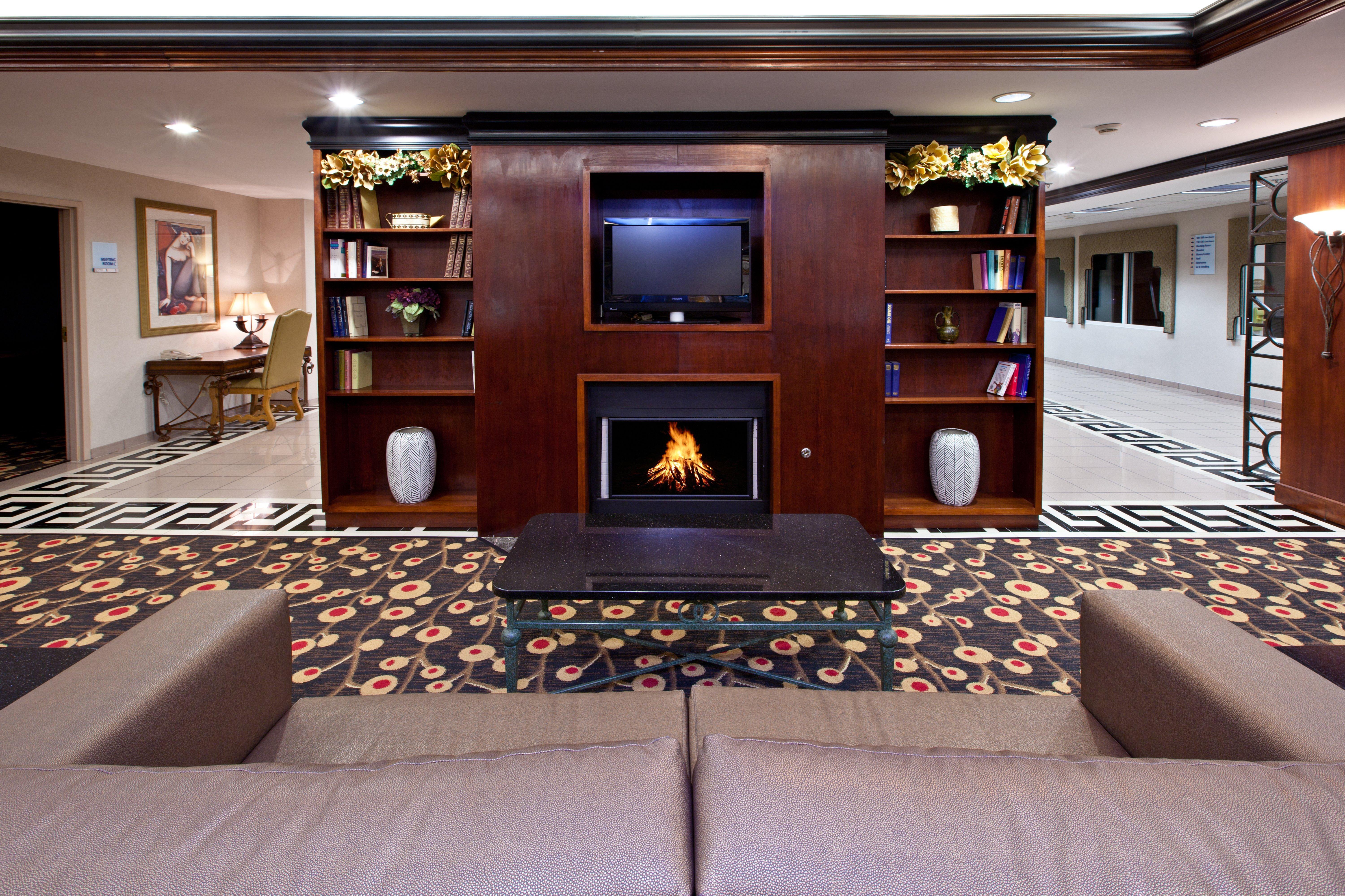 Holiday Inn Express Hotel & Suites Greenwood Interiør bilde