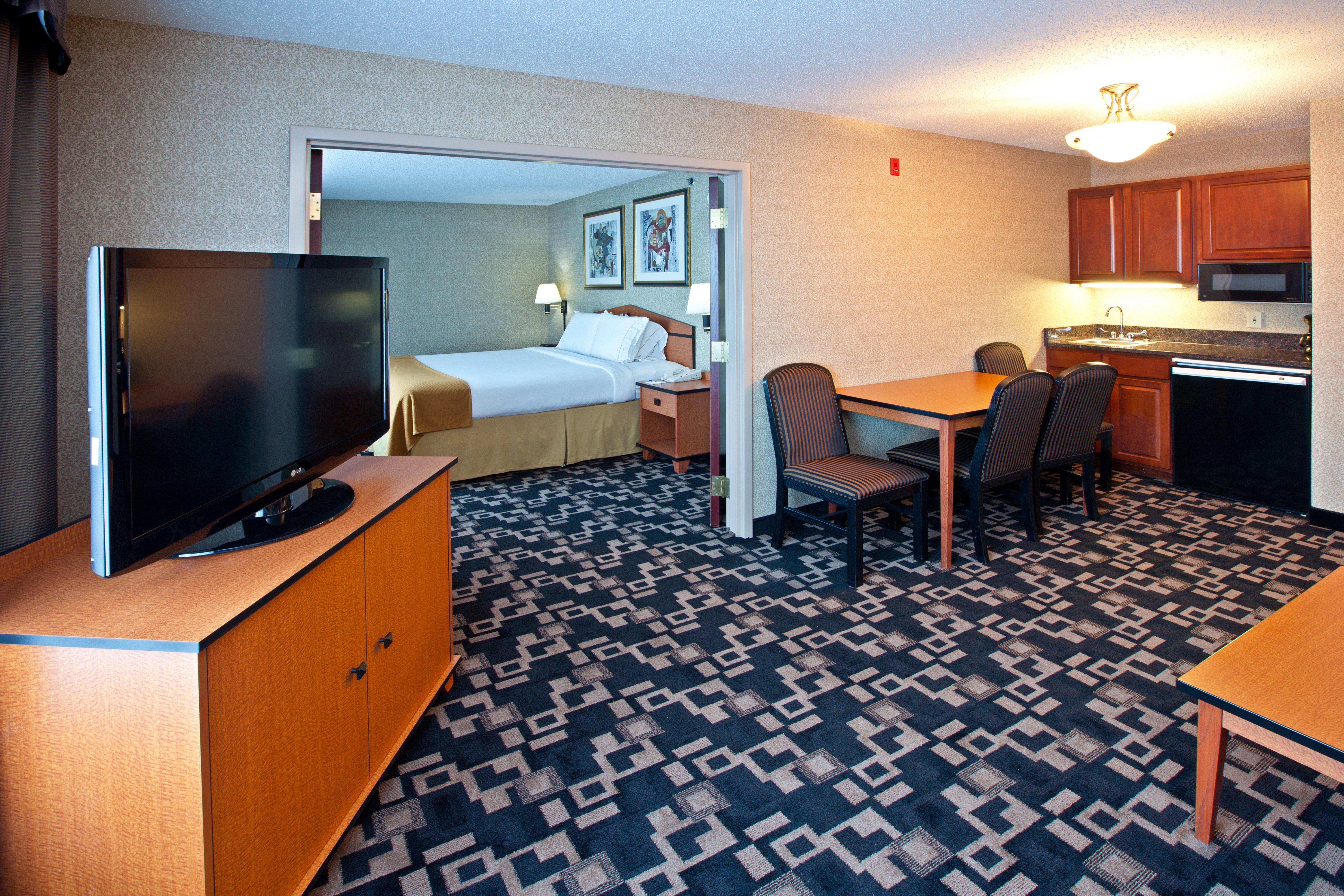 Holiday Inn Express Hotel & Suites Greenwood Rom bilde